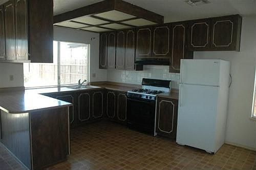 4th image of 8333 Summer Creek Ct
