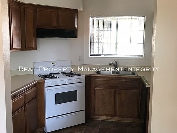 3rd image of 13638 Red Mahogany Dr