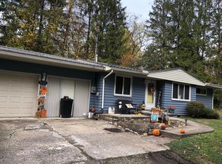 127 Old Court St, Fayetteville, WV 25840