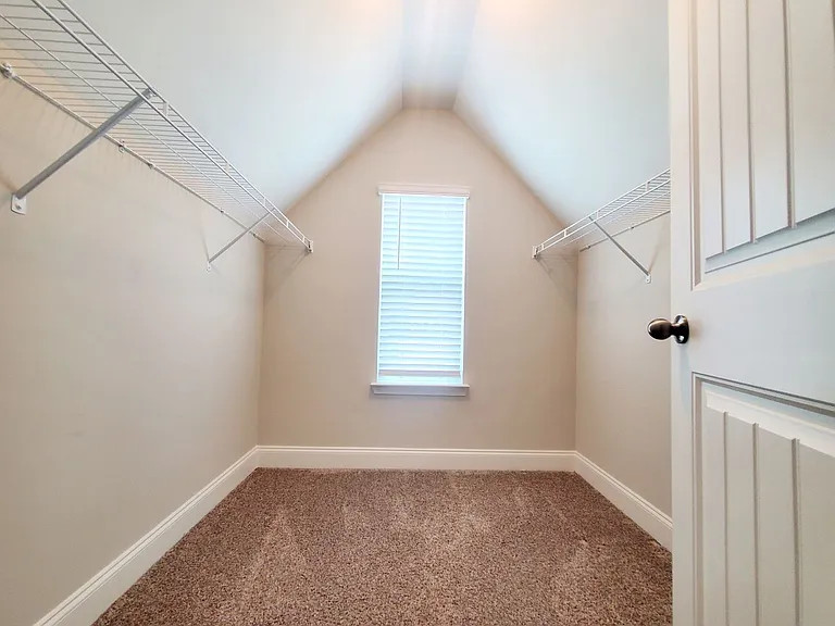 2115 Mannington Dr — Photo 20