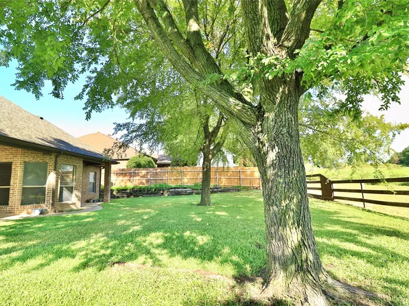 1317 Rodden Dr, Decatur, TX 76234