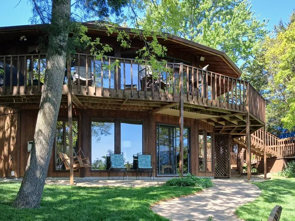 76 Lakeview Cir, Alma, KS 66401