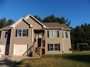 1424 Averys Walk, Monroe, GA 30655