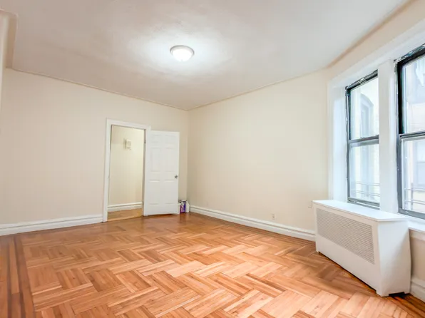 5501 15th Avenue image 5 of 6