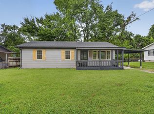 600 Shelton Ave, Ava, MO 65608