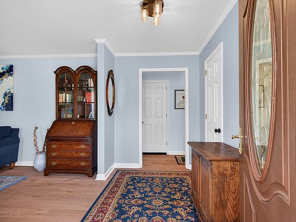 5th image of 2030 Graceland Dr