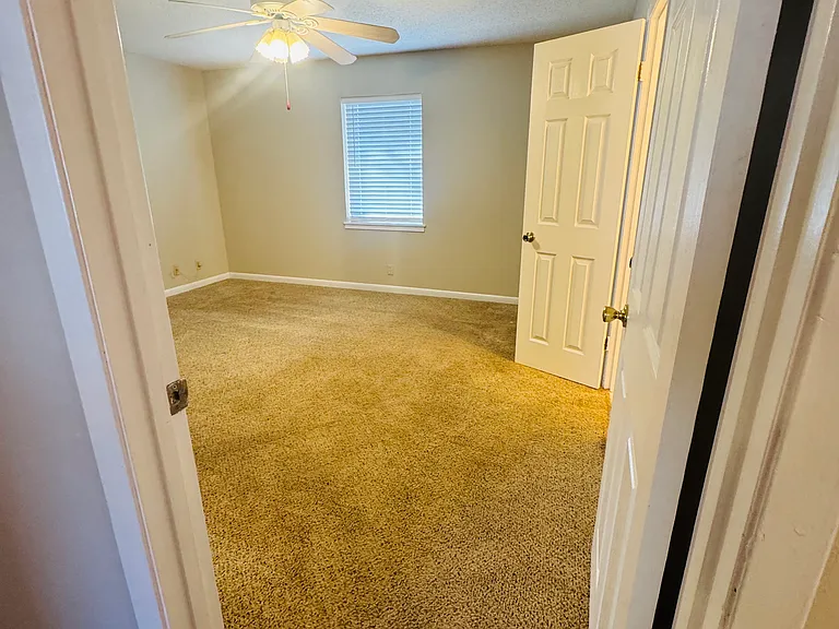 115 Fairview Dr — Photo 10