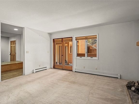 5th image of 947 Incline Way #189