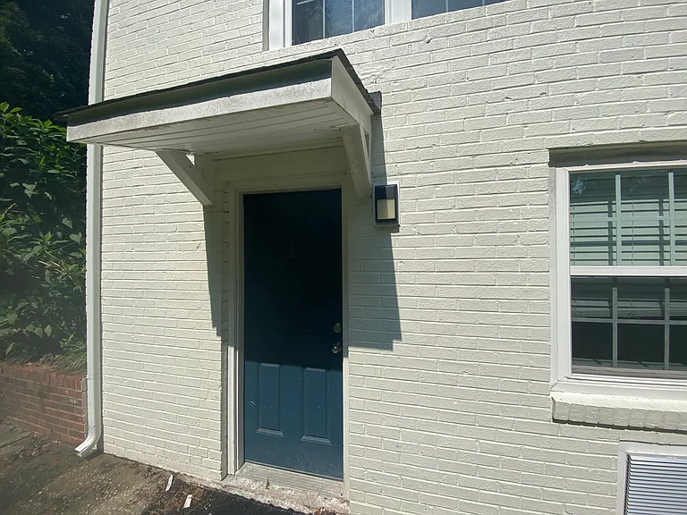 578 Harrop Ln #1 — Photo 2