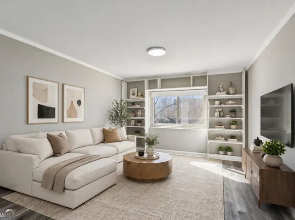 2285 Peachtree Rd NE Unit 404, Atlanta, GA 30309