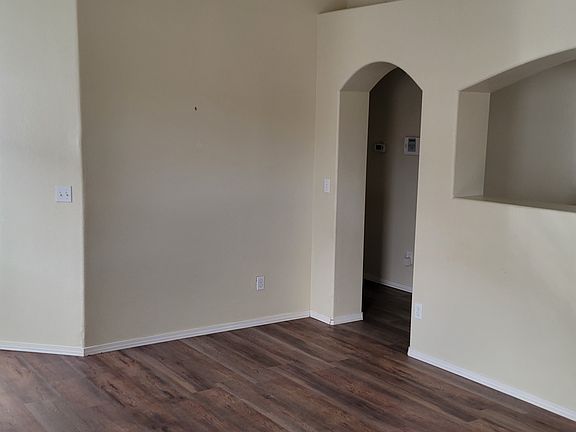 3rd image of 4818 Calle Bella Ave