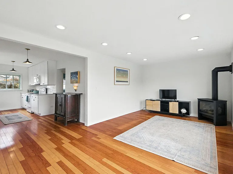 195 Ocean View Ave — Photo 10