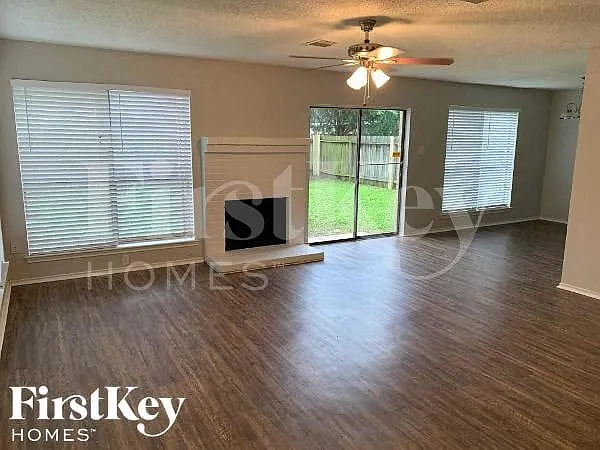 15511 Evergreen Grove Dr — Photo 13