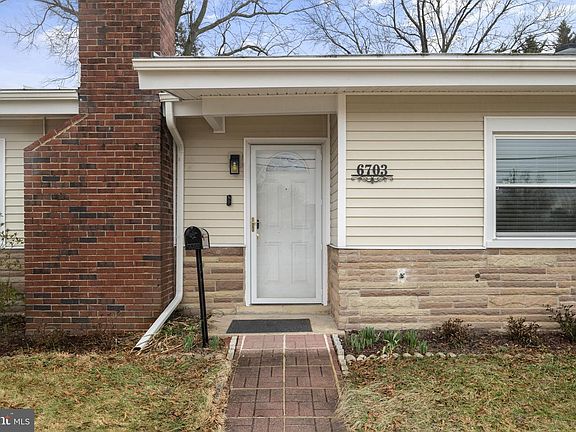 4th image of 6703 Cimarron St