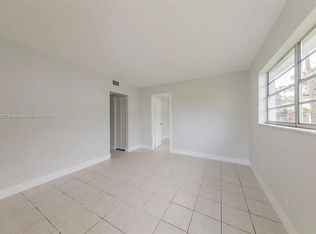 3434 SW 6th St #R-2, Miami, FL 33135