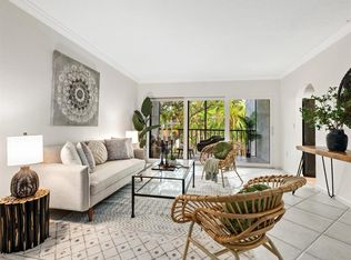 2748 Orchid Oaks Dr #202, Sarasota, FL 34239