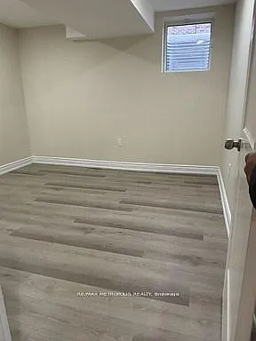 1335 Aldsworth Cres #BASEMENT — Photo 16