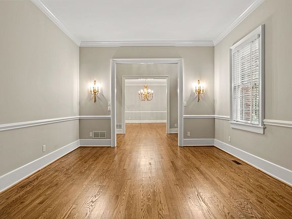 5th image of 224 Indian Wells Dr