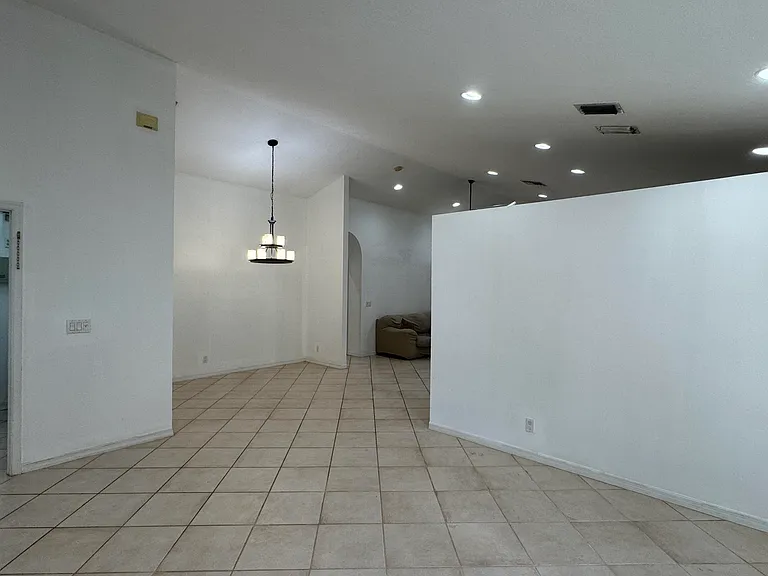 3661 Miramontes Cir — Photo 12