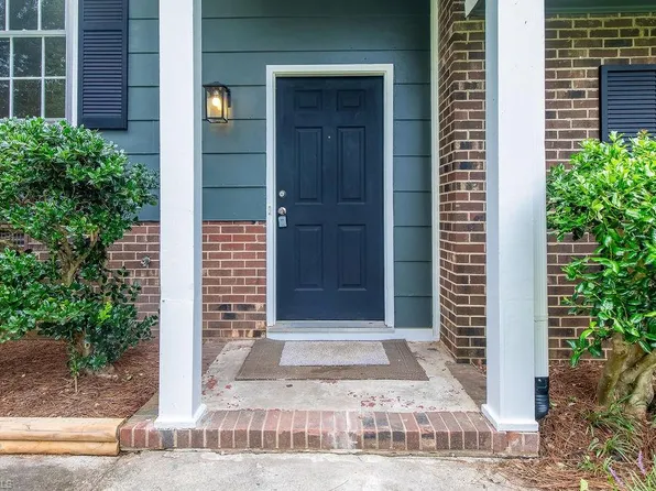3310 Colony Dr, Jamestown, NC 27282