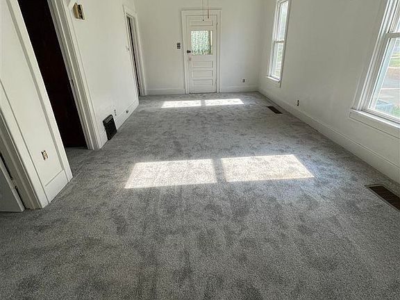 5th image of 3104 Orleans Ave