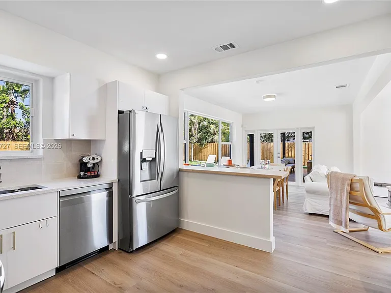 10801 Peachtree Dr — Photo 12
