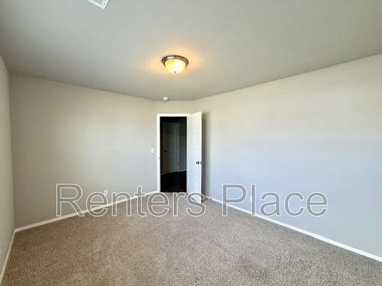 14215 N 74th East Ave — Photo 3