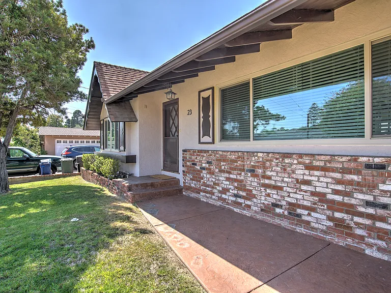 El Capitan Dr — Photo 25