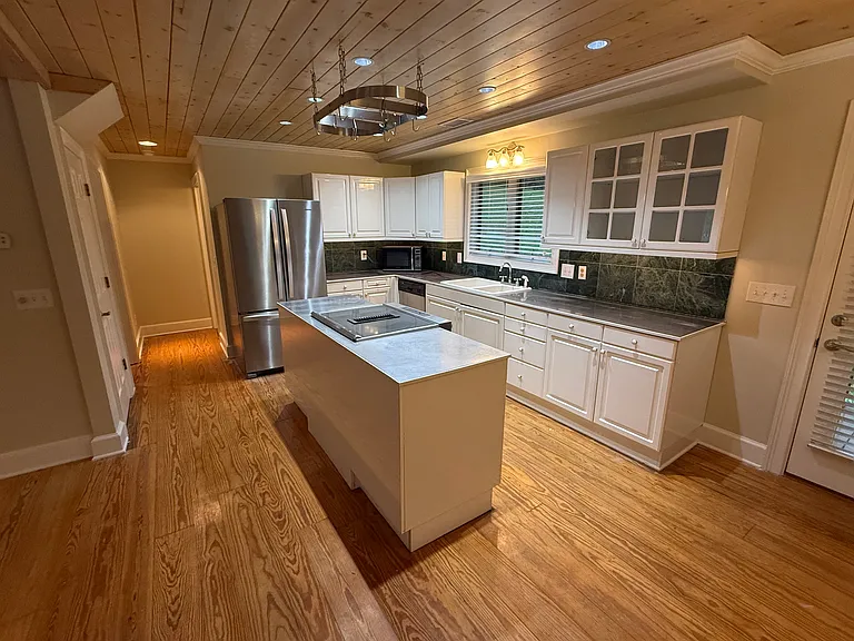6975 Jones Mill Rd — Photo 5