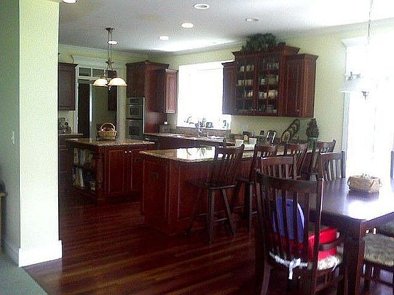 Fully Equipped Granite Kitchen