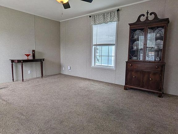 2nd image of 410 Mirabile Ln
