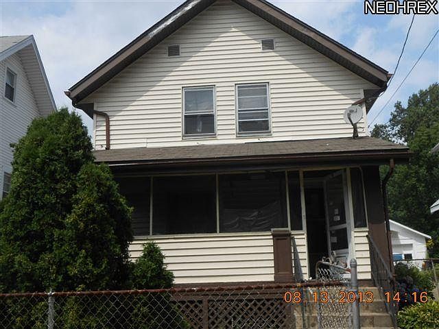 1st image of 895 Lawton St