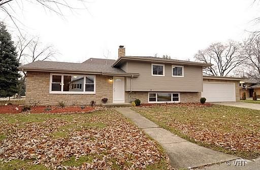 1st image of 827 N Tulip Ln