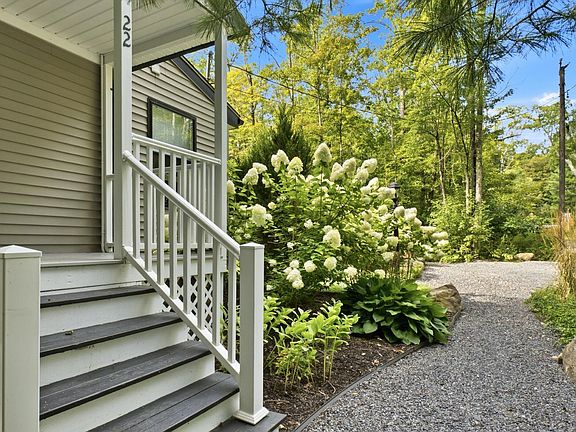 2nd image of 22 Dawn Dr