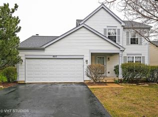 6017 Golfview Dr, Gurnee, IL 60031