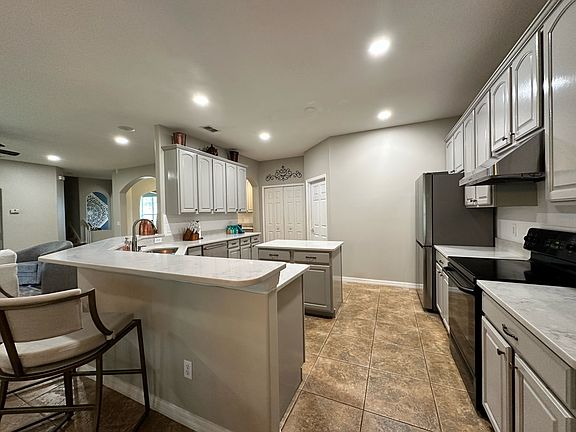 5th image of 2580 Azzurra Ln