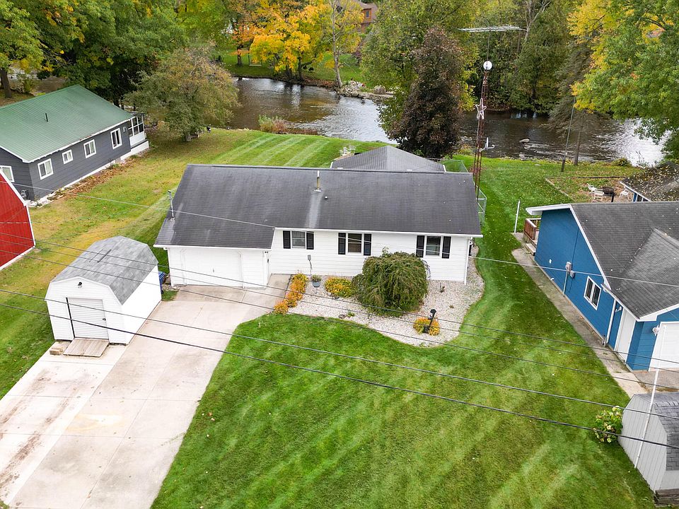 1st image of 4078 Riverview Dr S