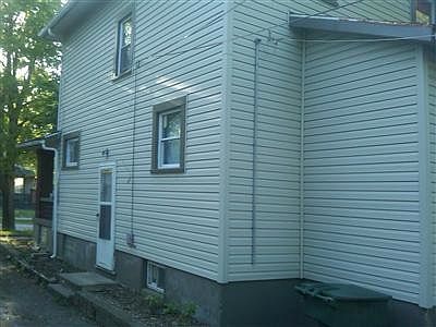 3rd image of 1965 Parkhill Dr