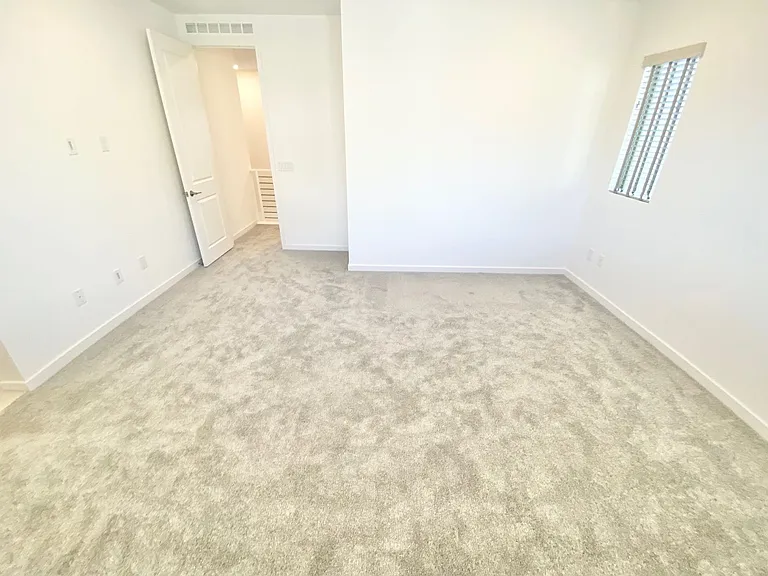 11620 Observation Point Ave — Photo 23