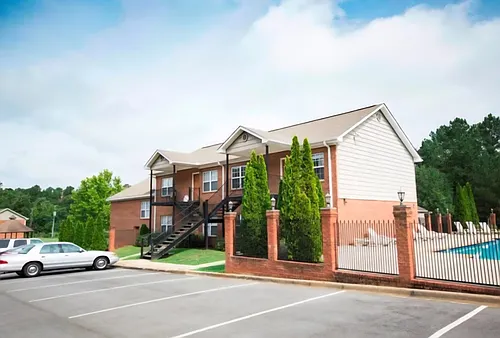 Salem Manor Apartments Photo 1