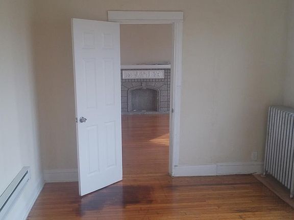 5th image of 6315 S Artesian Ave APT 3