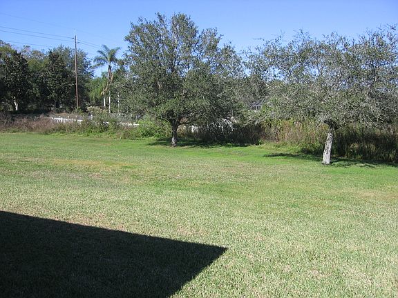 5th image of 2502 Derby Glen Dr