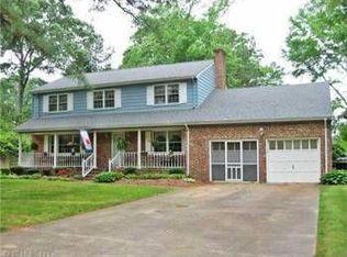 813 Little Neck Rd, Virginia Beach, VA 23452