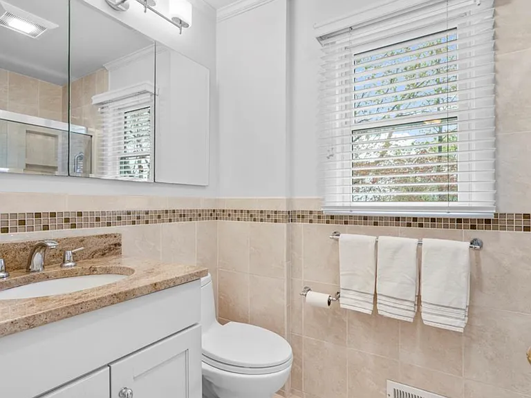 52 Wendt Ave — Photo 13