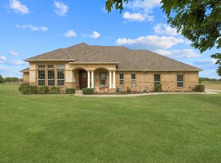 1066 Canyon Lake Rd, Wills Point, TX 75169
