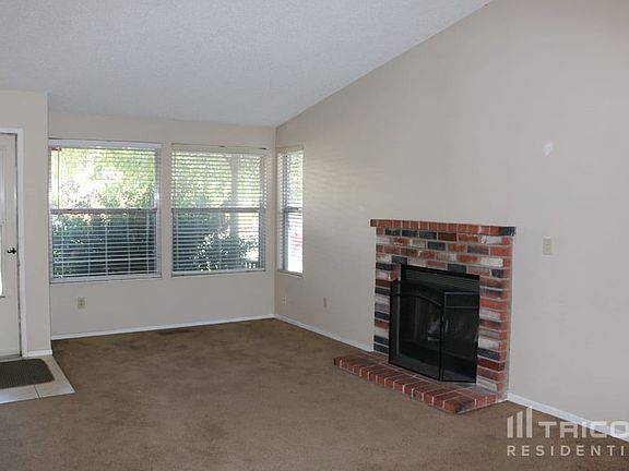 2nd image of 1638 Bluehaven Dr