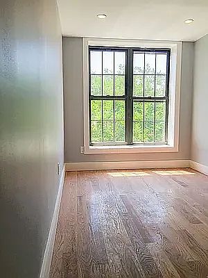 3rd image of 931 Lafayette Ave Floor 3