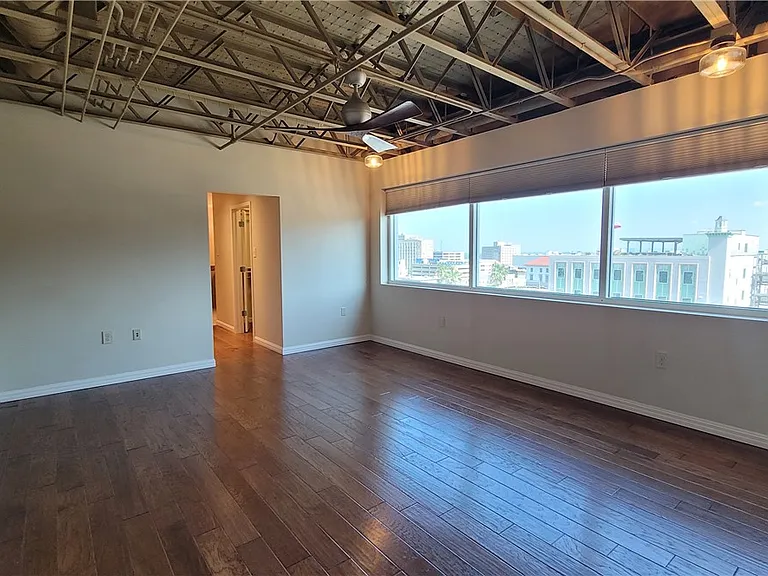 901 N Upper Broadway St #502 — Photo 15