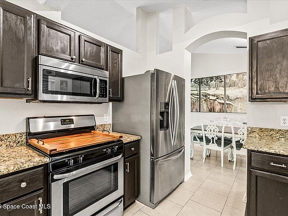 4th image of 3487 Saddle Brook Dr