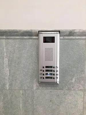 Rented by Amorelli Realty | media 21